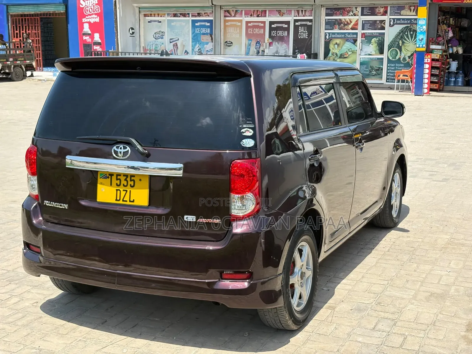 Toyota Corolla Rumion 2008 Black