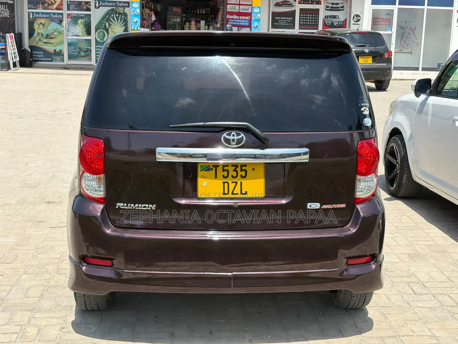 Toyota Corolla Rumion 2008 Black