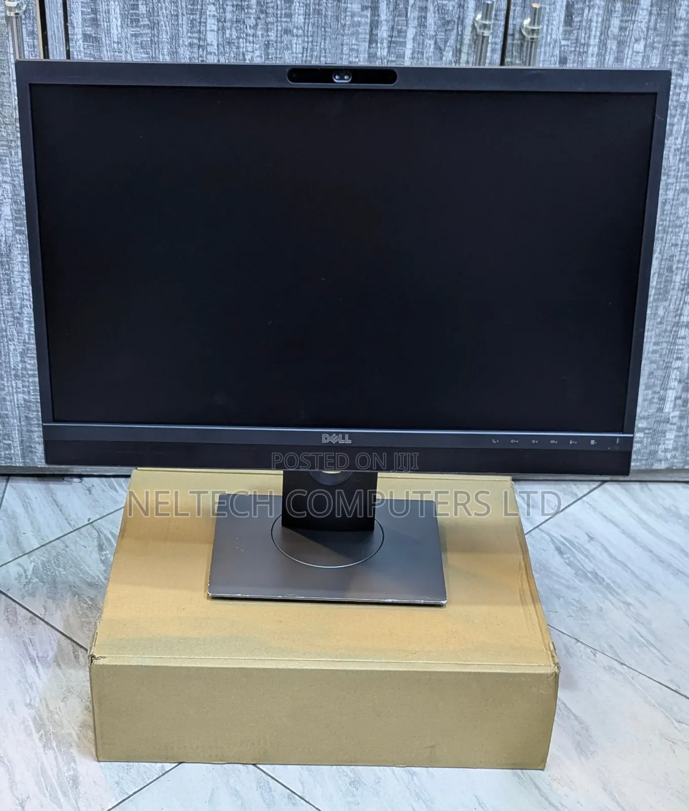24 Inch Monitor With Camera Speaker