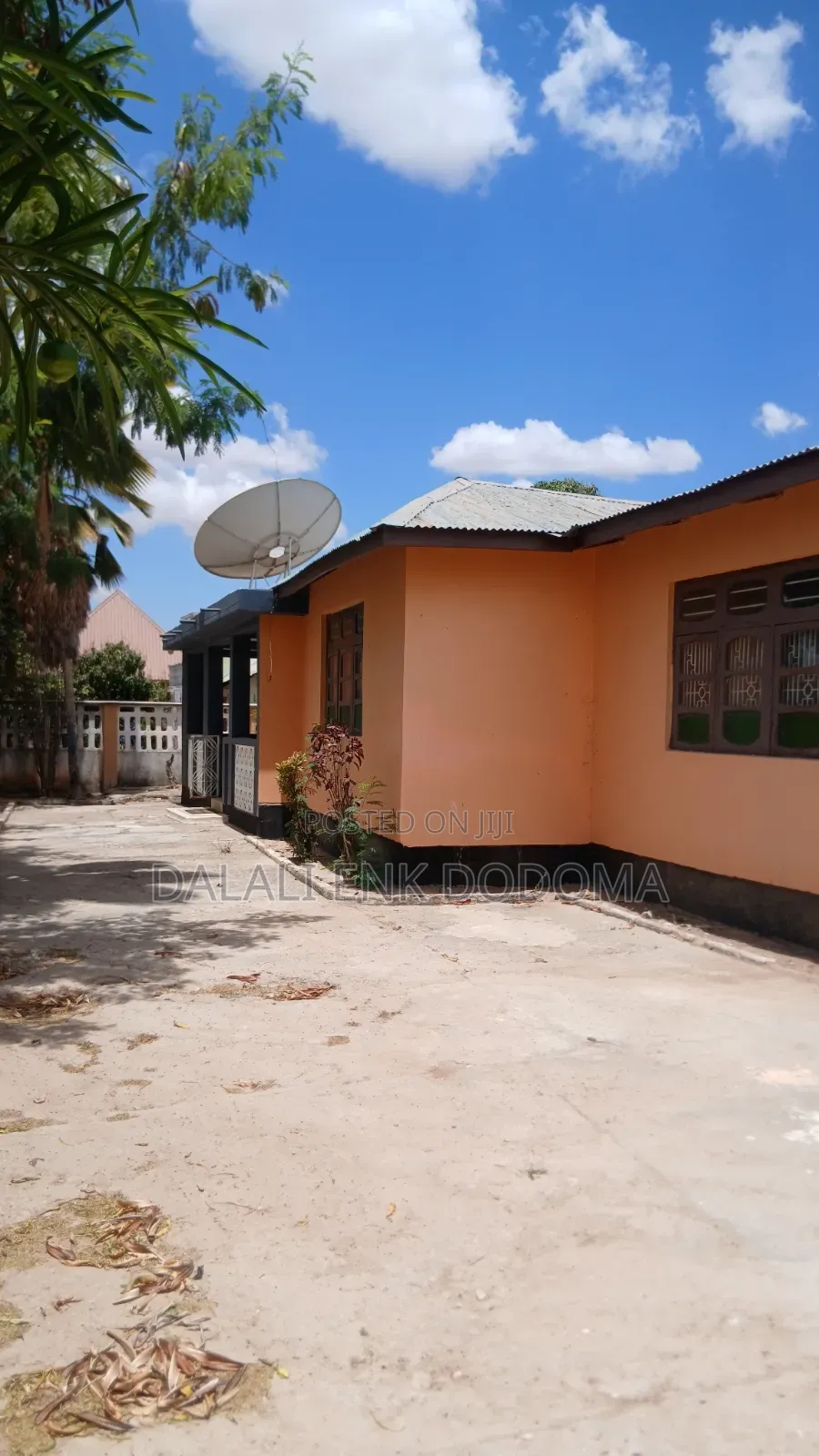 7bdrm House in Area  D, Mipingo for rent