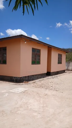 7bdrm House in Area  D, Mipingo for rent