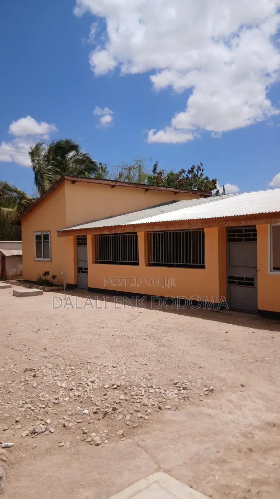 7bdrm House in Area  D, Mipingo for rent