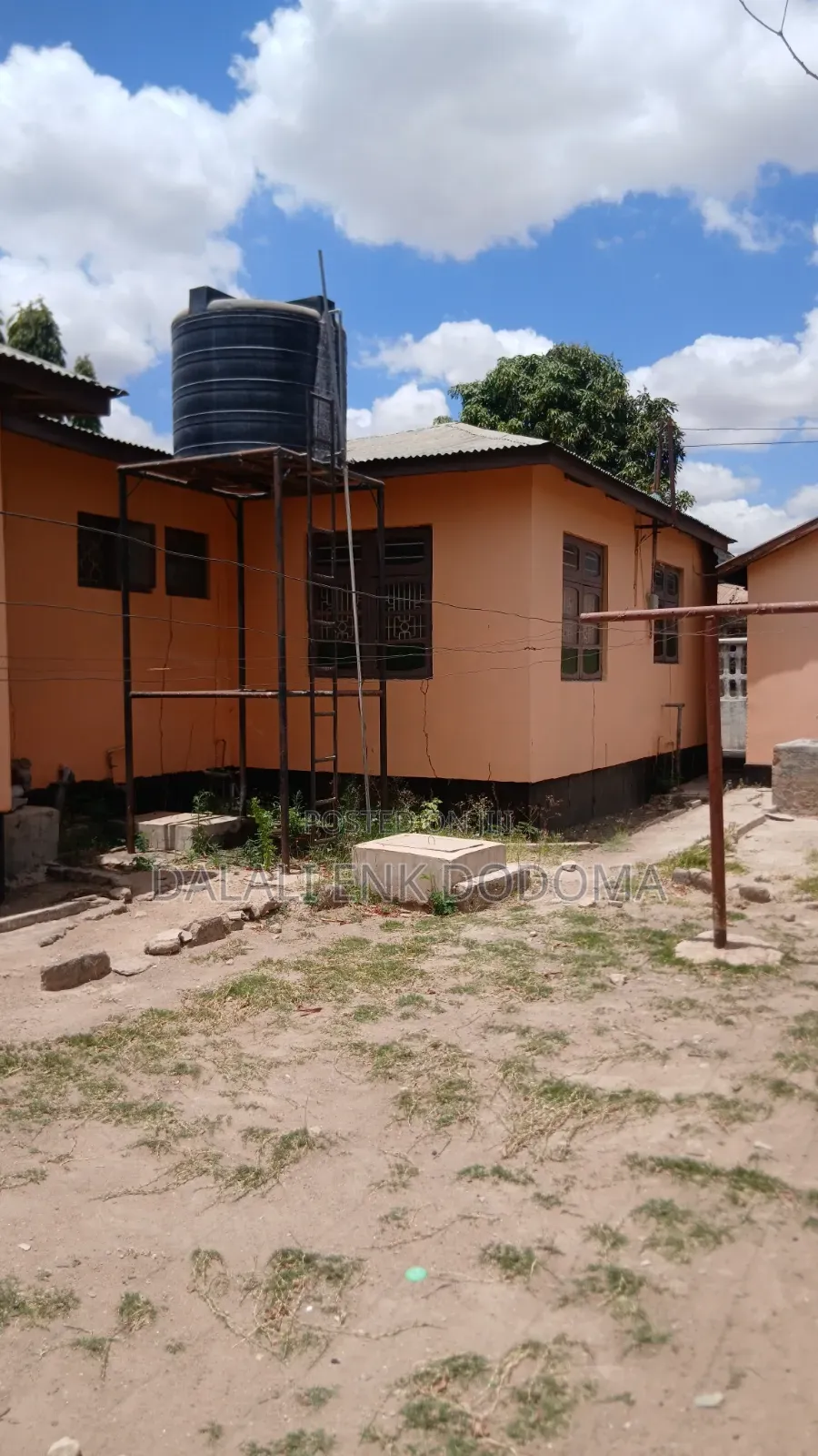 7bdrm House in Area  D, Mipingo for rent