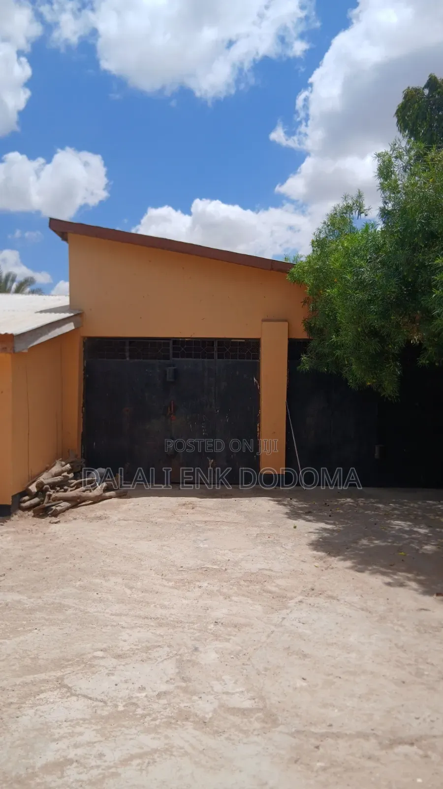 7bdrm House in Area  D, Mipingo for rent