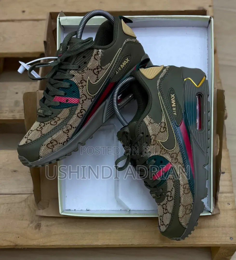 Airmax Gucci Rabasize: 41 • 42 • 43 • 44 • 45
price: Tsh. 120,000/