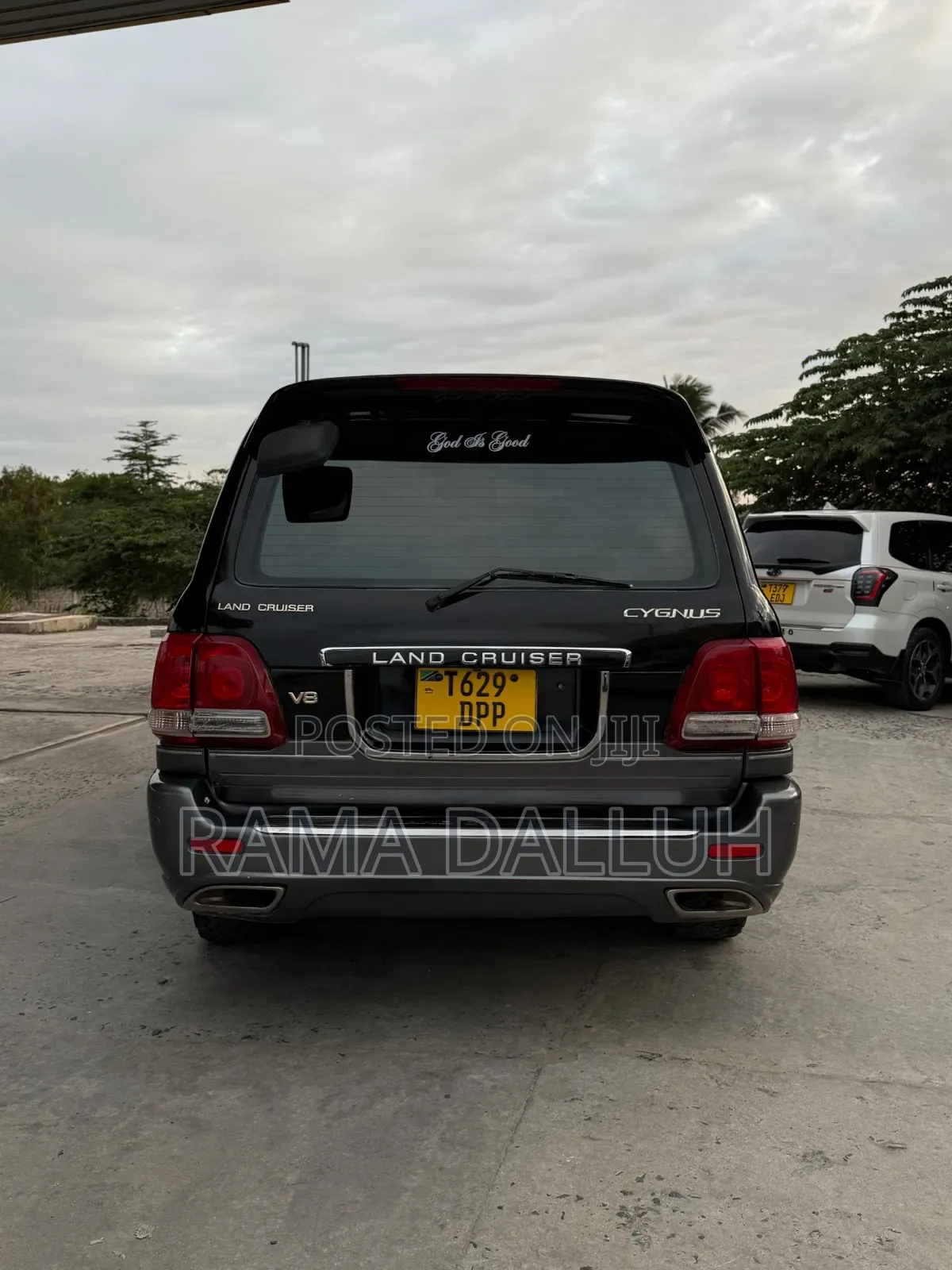Toyota Land Cruiser Cygnus 4.7 2007 Black