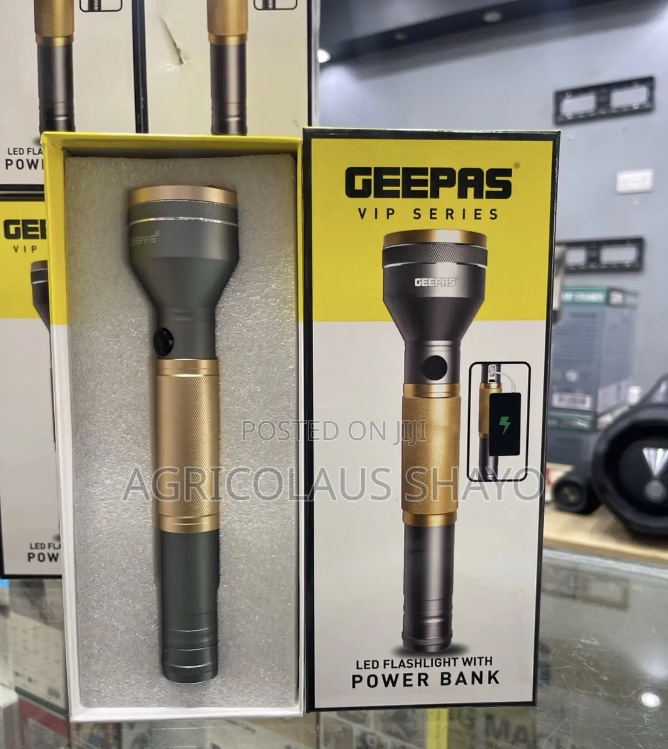 Geepas VIP Series Heavy-Duty LED Flashlight + Built-in Power Bank