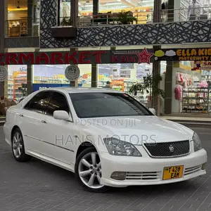 Toyota Crown 2006 White