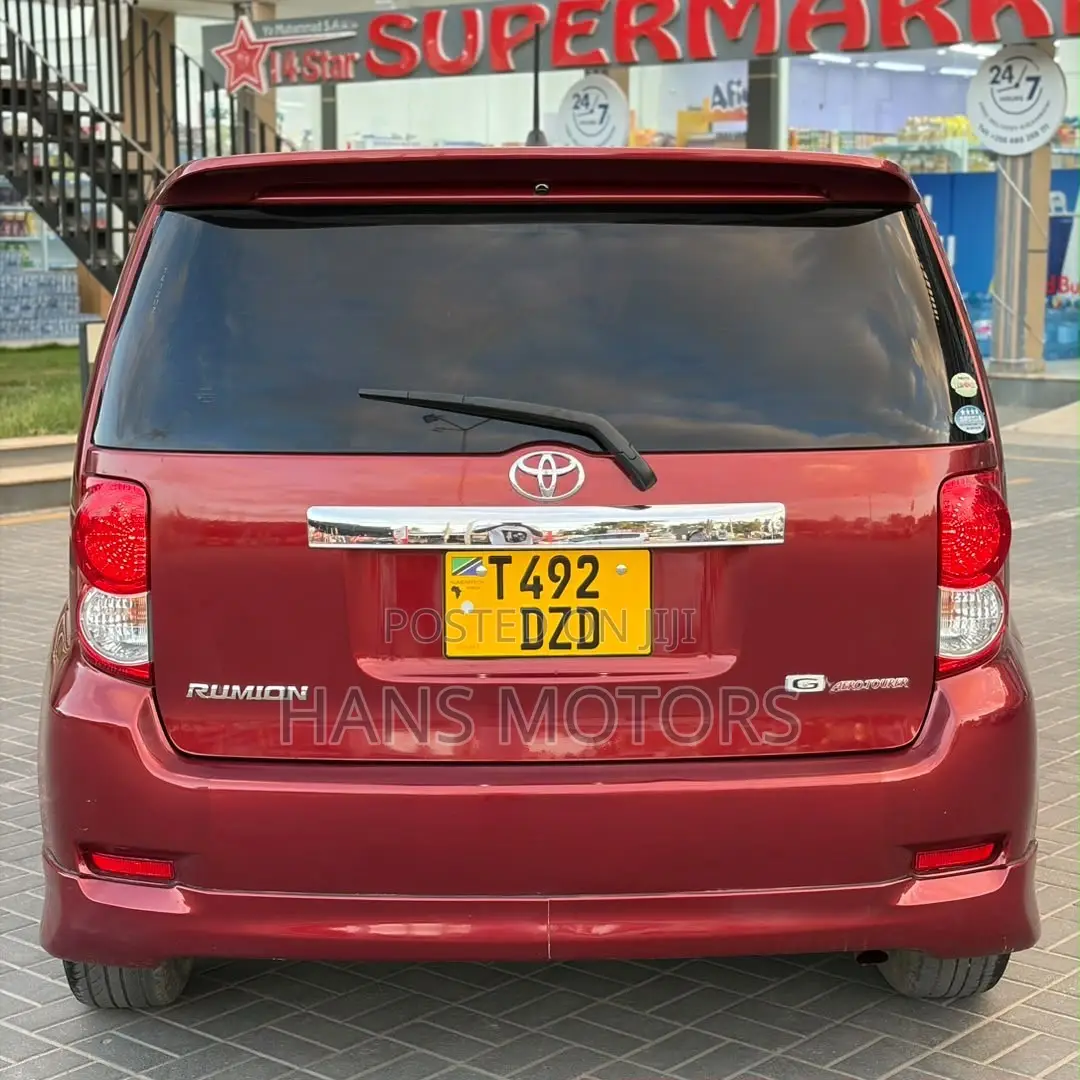 Toyota Corolla Rumion 2008 Burgundy