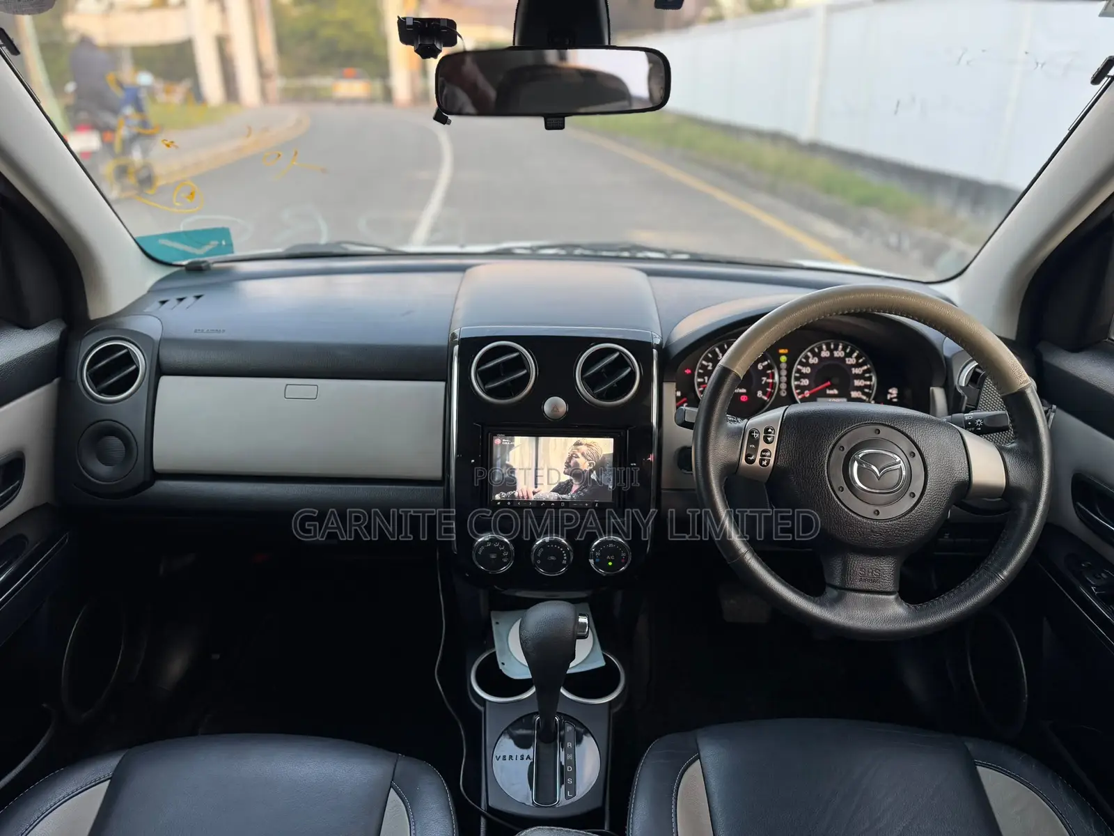 Mazda Verisa 2010 White