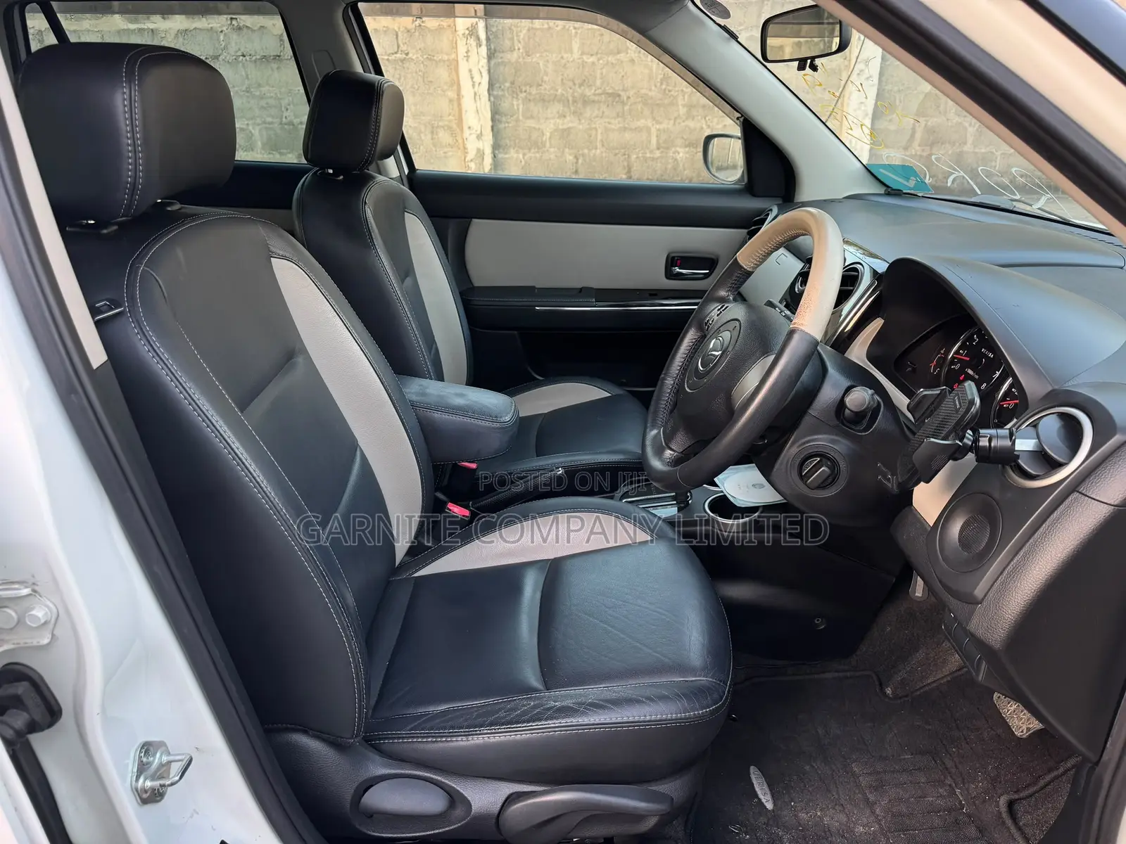 Mazda Verisa 2010 White