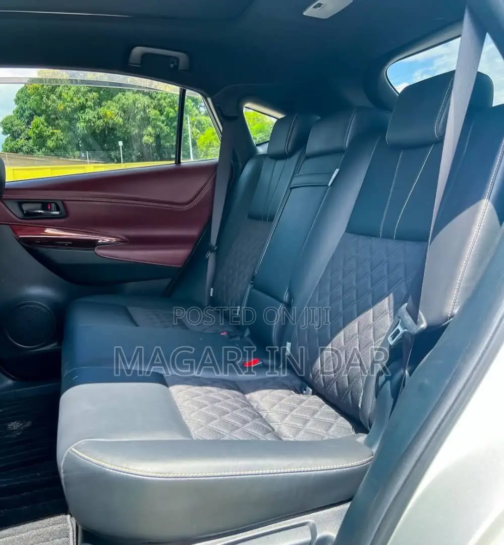 Toyota Harrier 2015 Silver