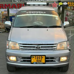 Toyota Noah 2001 Silver