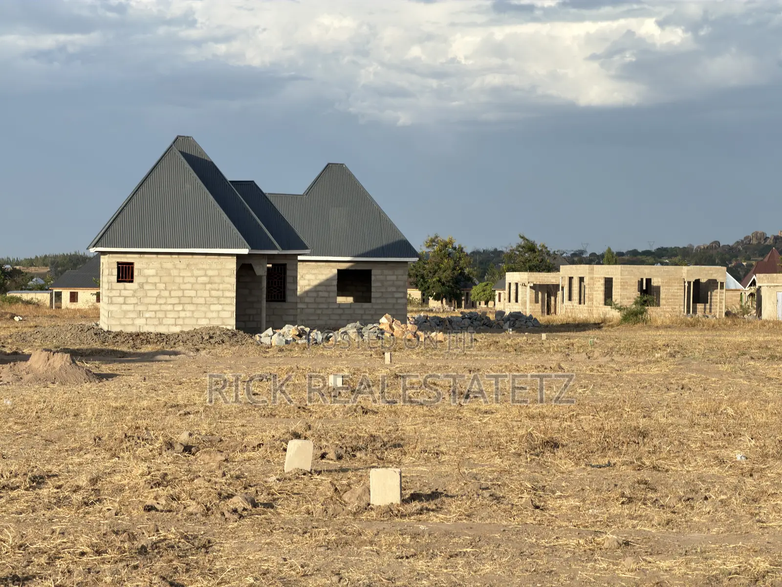 Jumla Ya Viwanja (18) Vinauzwa Kisesa - Mwanza