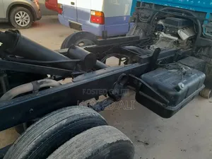 Mitsubishi Fuso Canter 2001 Blue
