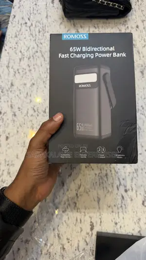 OMOSS 40000mAh 65W Fast Charging Power Bank (PMT40-182) – Brand New