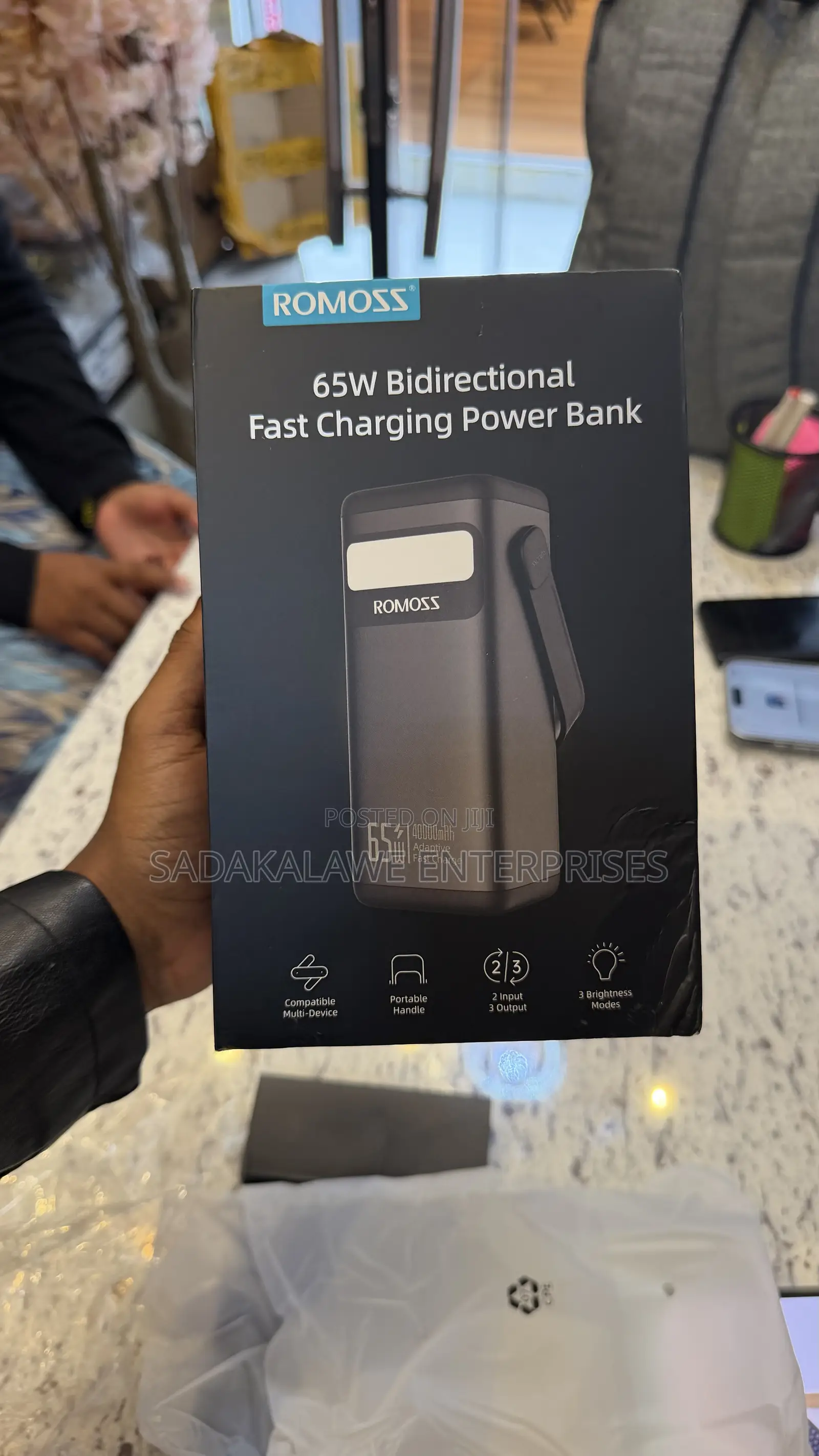 OMOSS 40000mAh 65W Fast Charging Power Bank (PMT40-182) – Brand New
