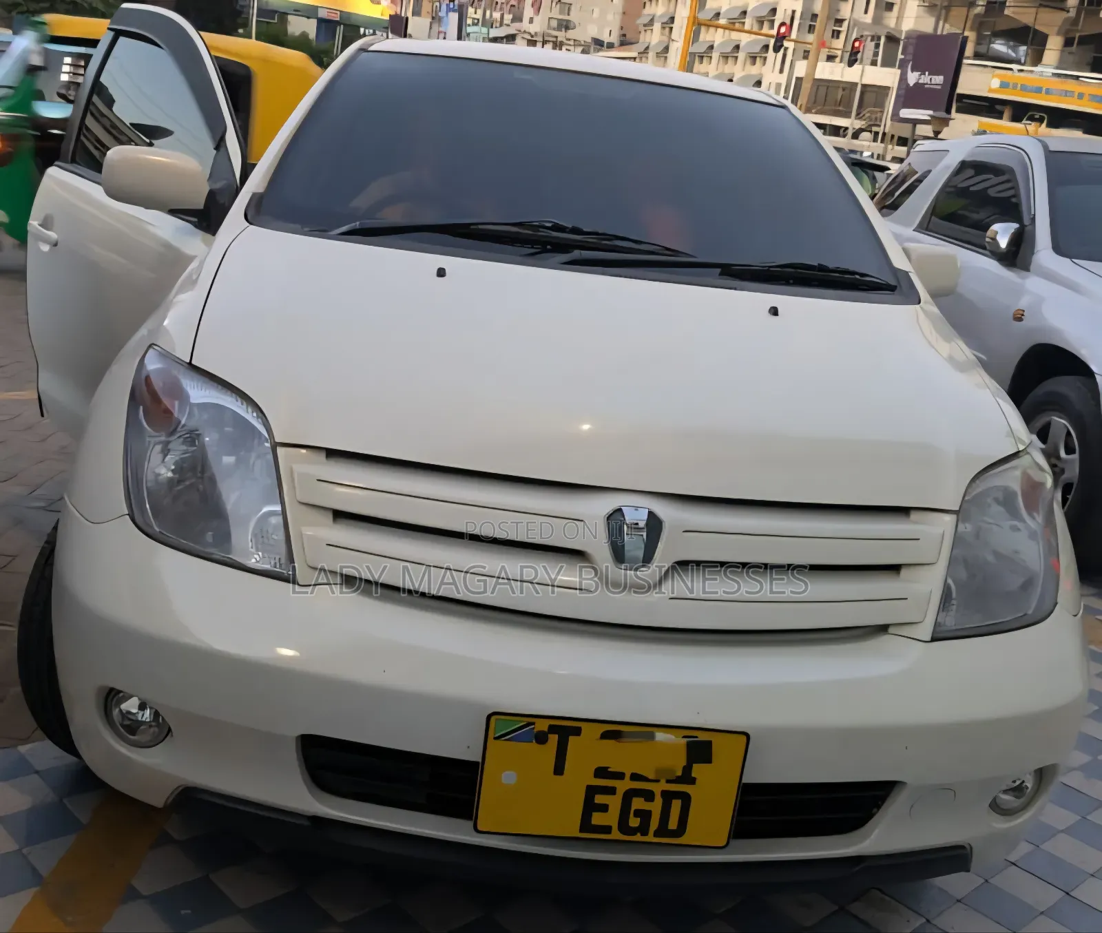 Toyota IST 2004 White