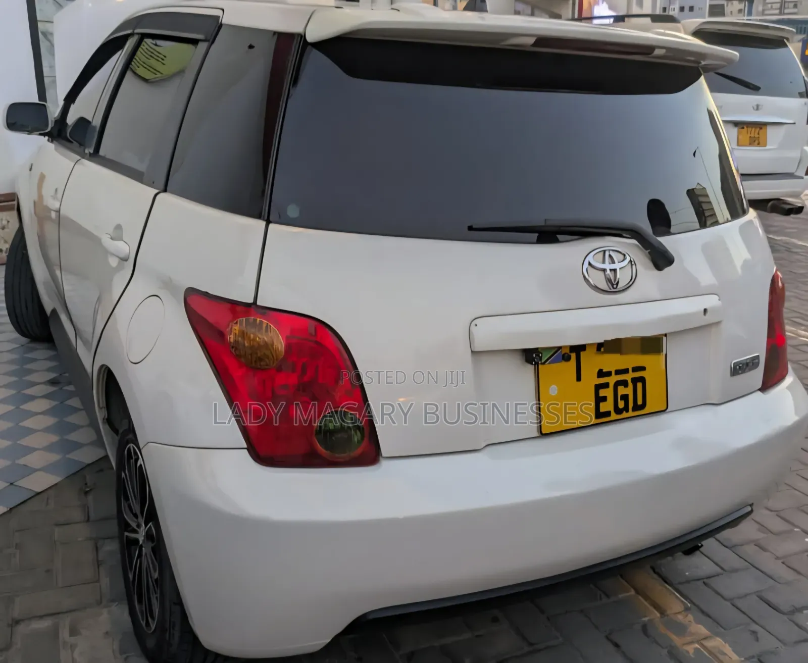 Toyota IST 2004 White