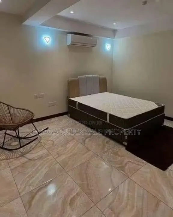 Furnished 3bdrm Villa in Ada Estate for rent