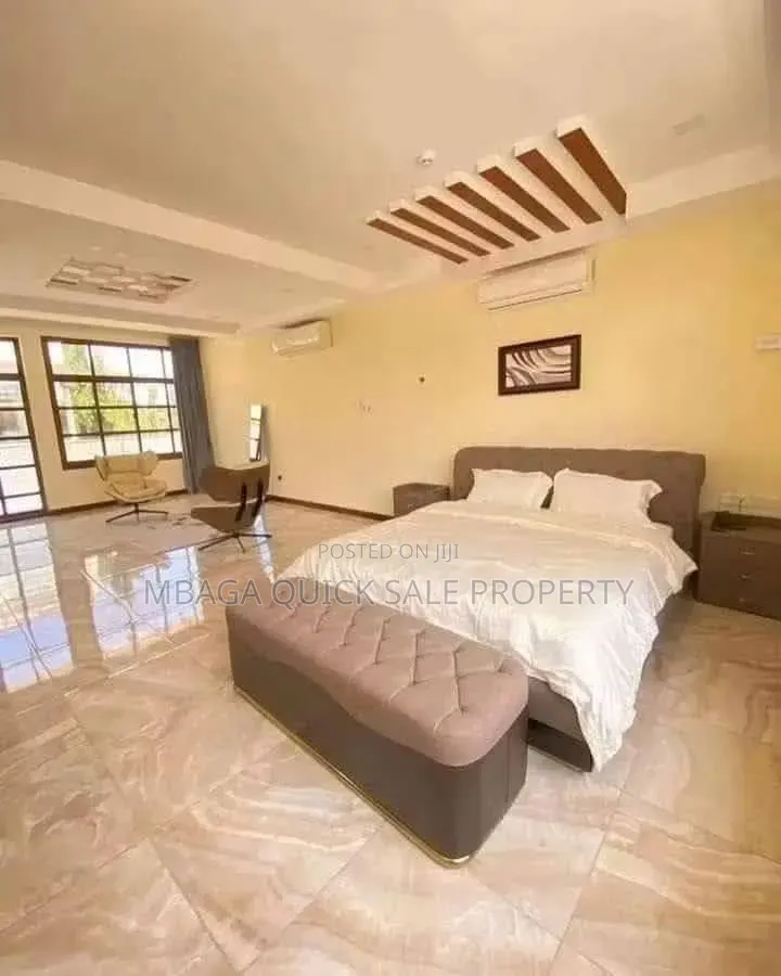 Furnished 3bdrm Villa in Ada Estate for rent