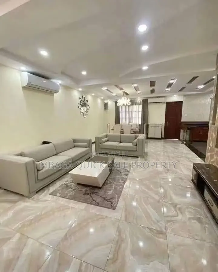 Furnished 3bdrm Villa in Ada Estate for rent