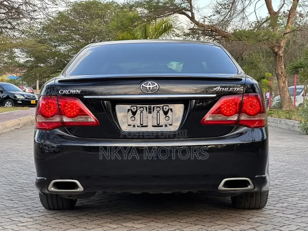 Toyota Crown 2008 Black