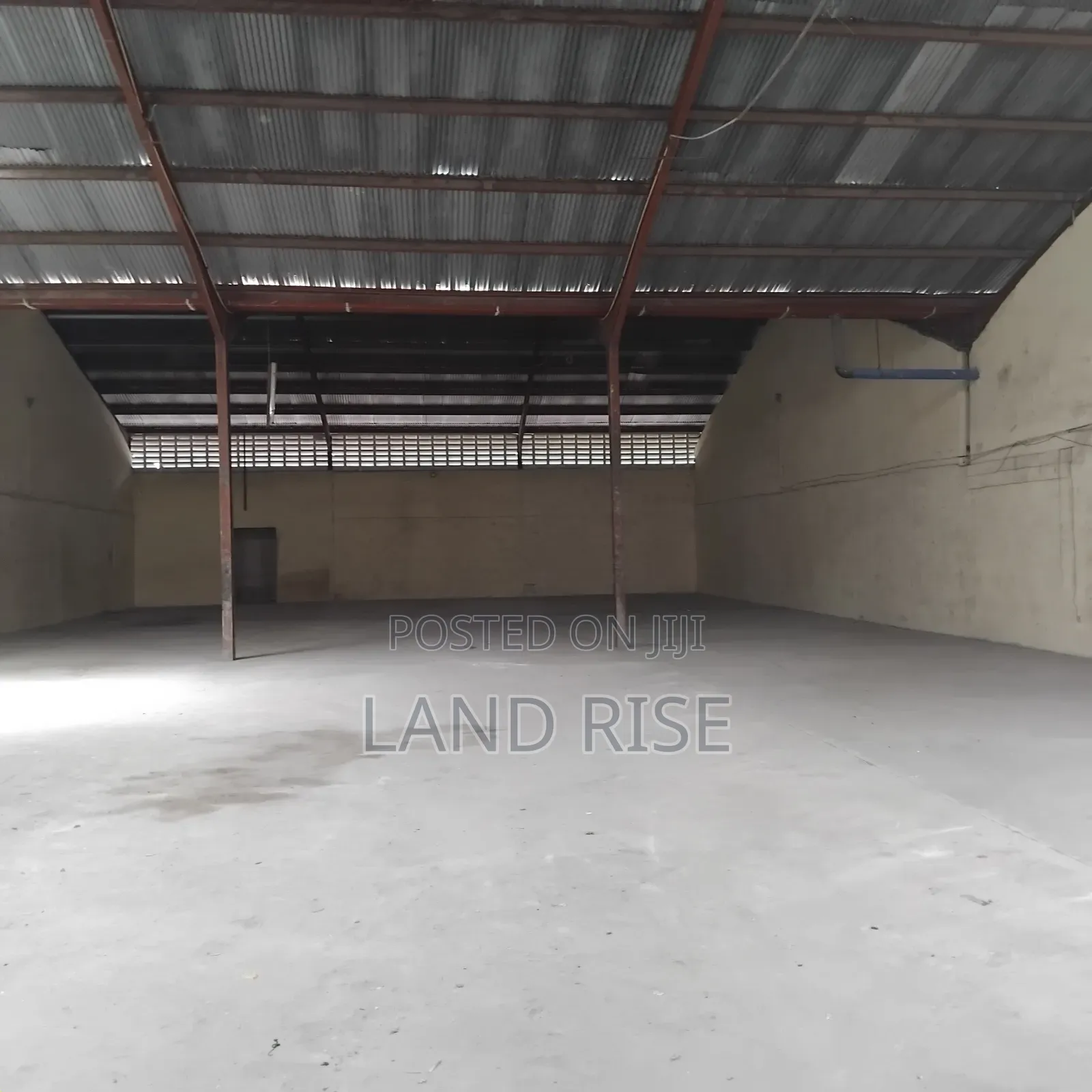 600 SQM Warehouse in Tazara