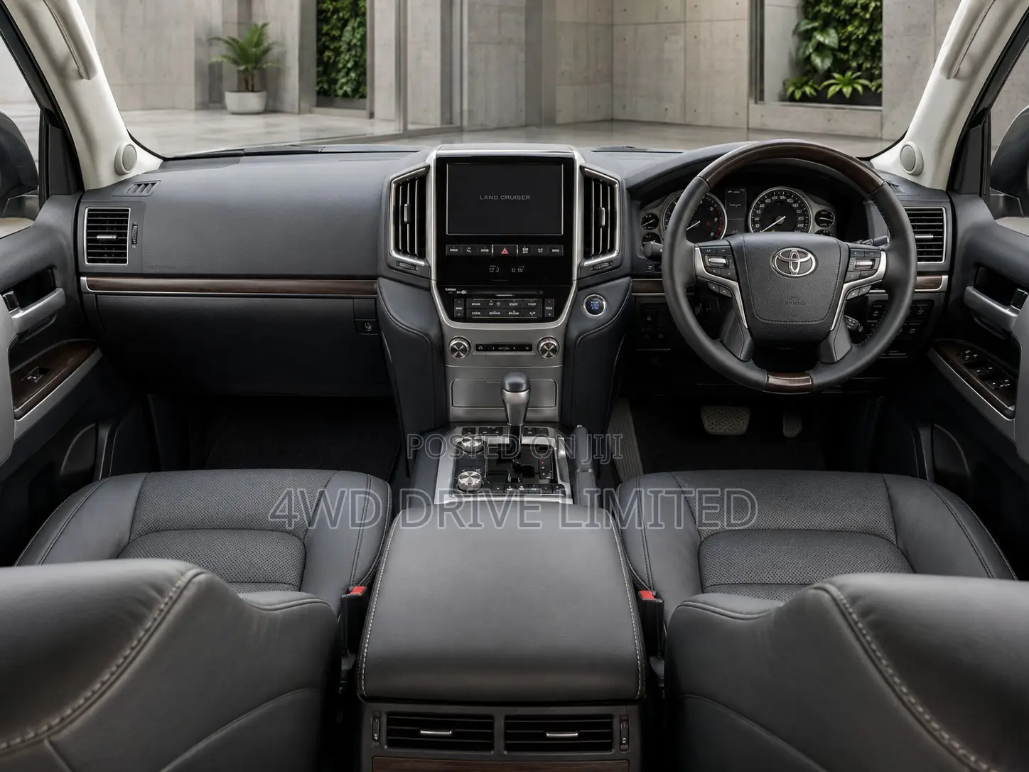 Toyota Land Cruiser 4.5 V8 VXR 2019 Gray