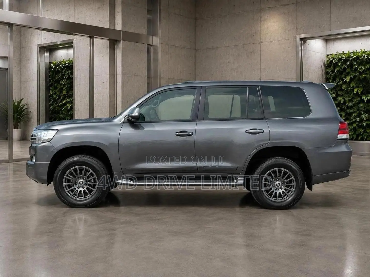 Toyota Land Cruiser 4.5 V8 VXR 2019 Gray