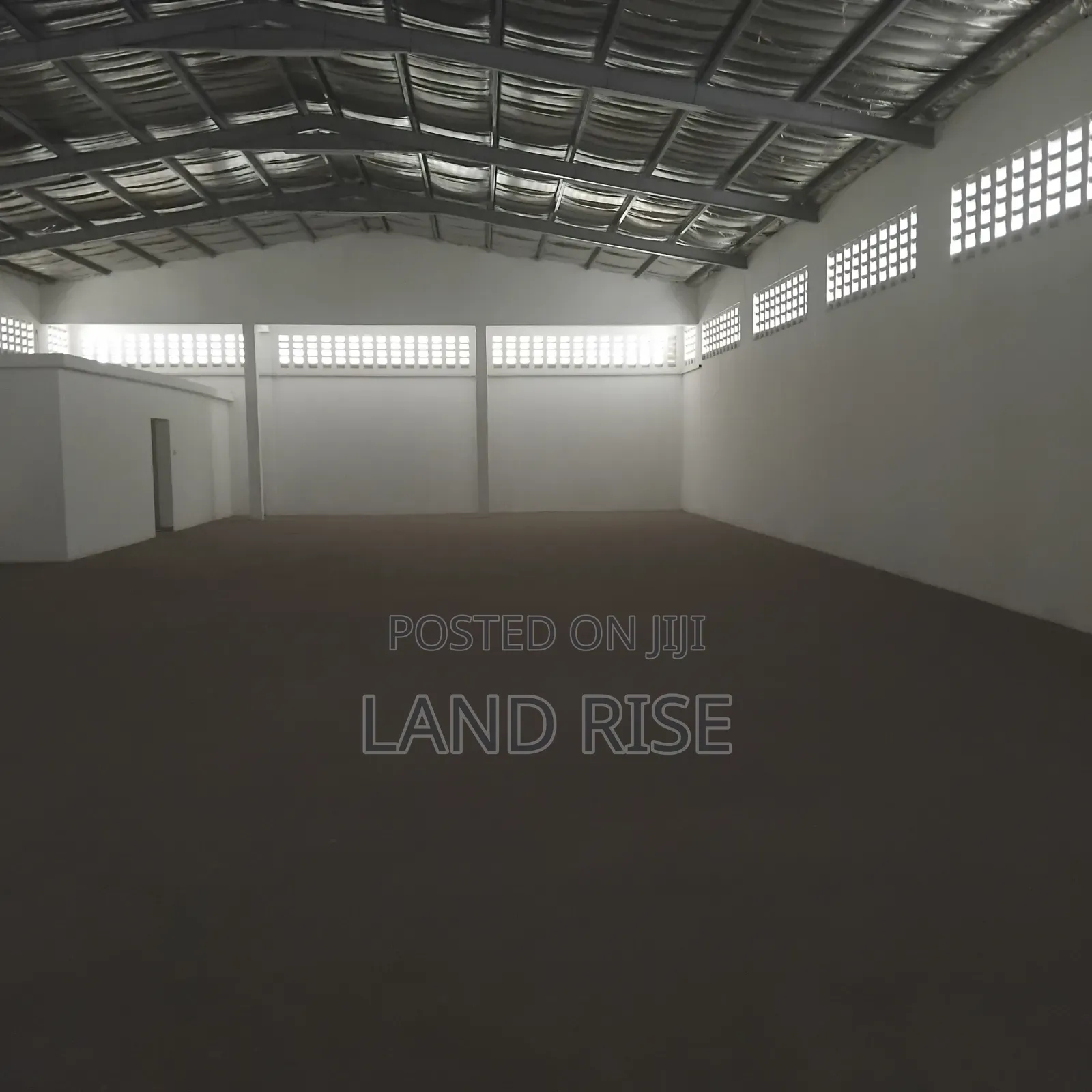 Godown/ Warehouse Size 1100 in Chang'ombe