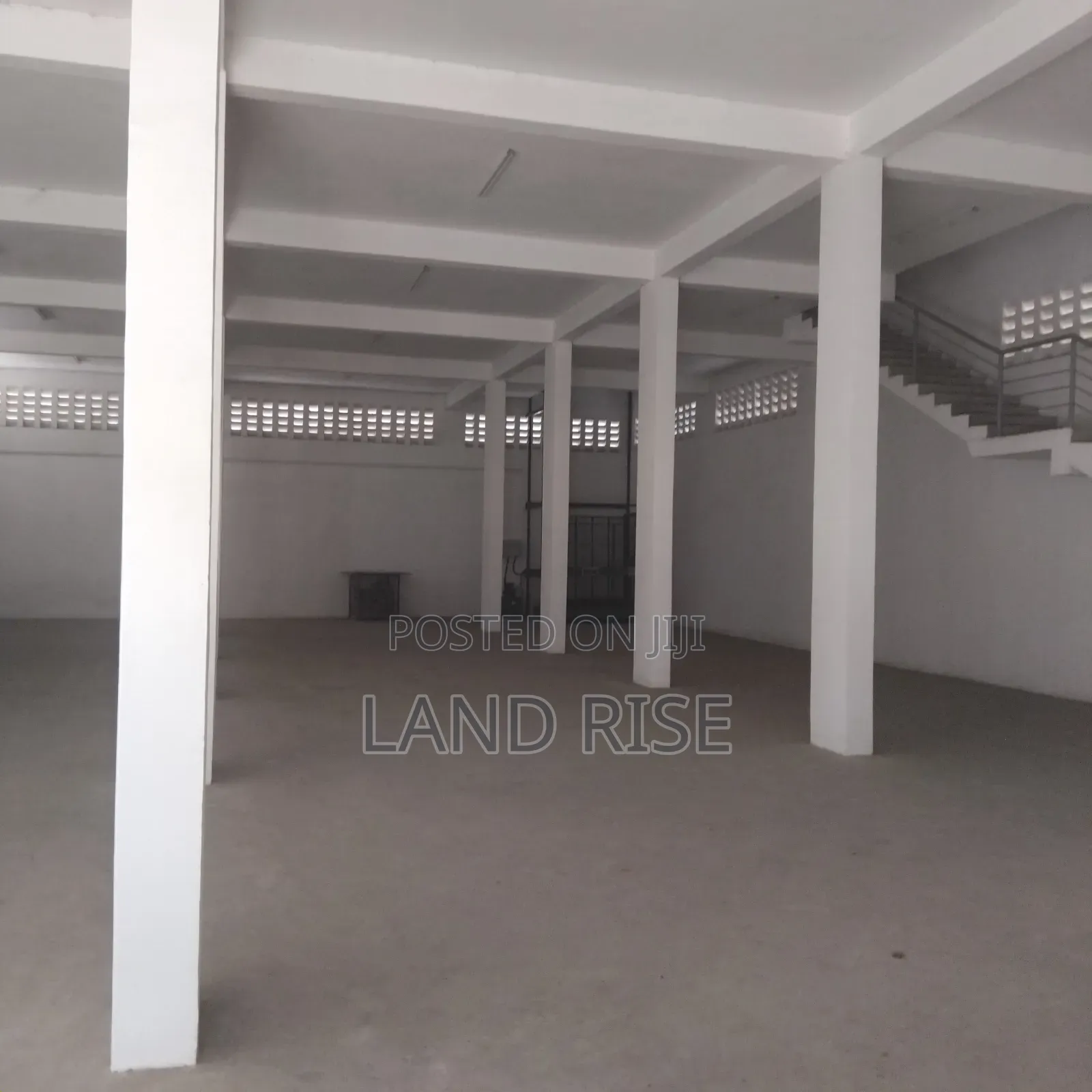 Godown/ Warehouse Size 1100 in Chang'ombe