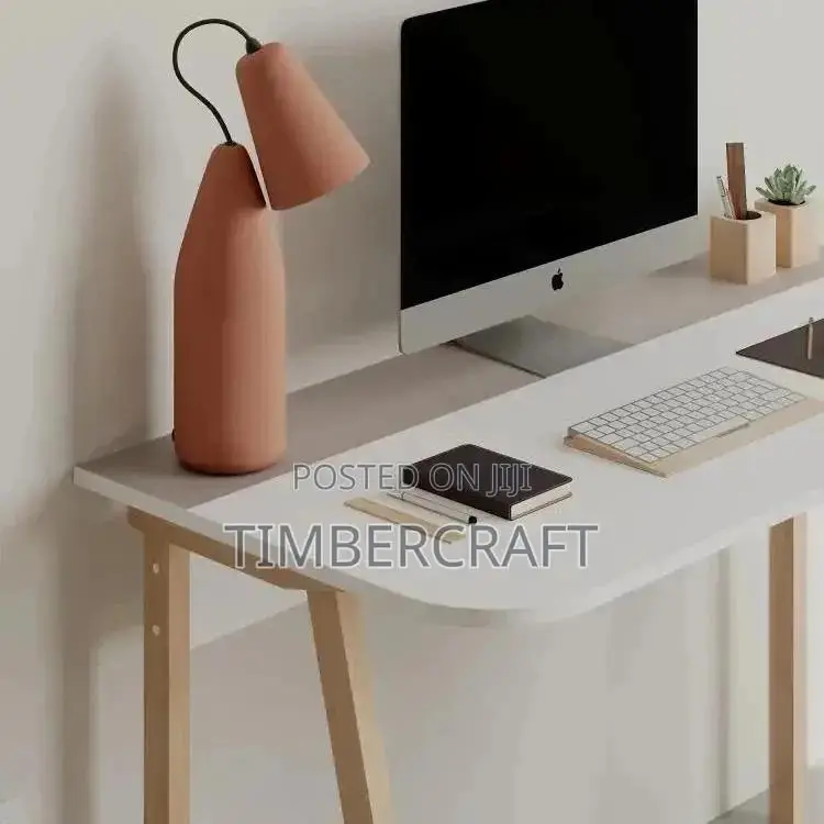 Luton Working Table