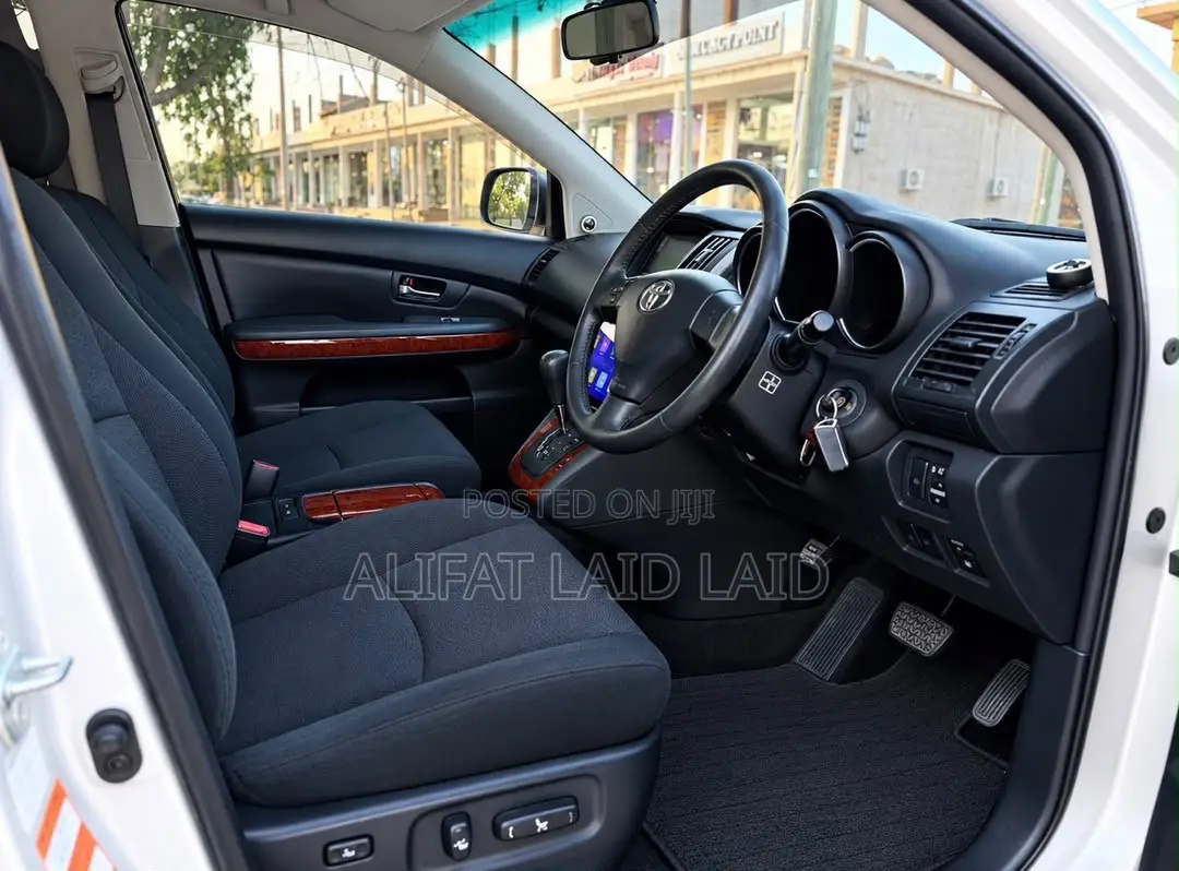 Toyota Harrier 2.4 2006 Silver