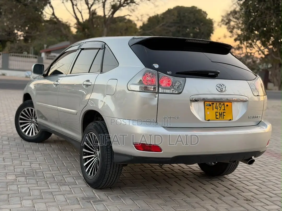 Toyota Harrier 2.4 2006 Silver