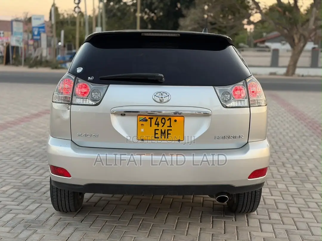 Toyota Harrier 2.4 2006 Silver