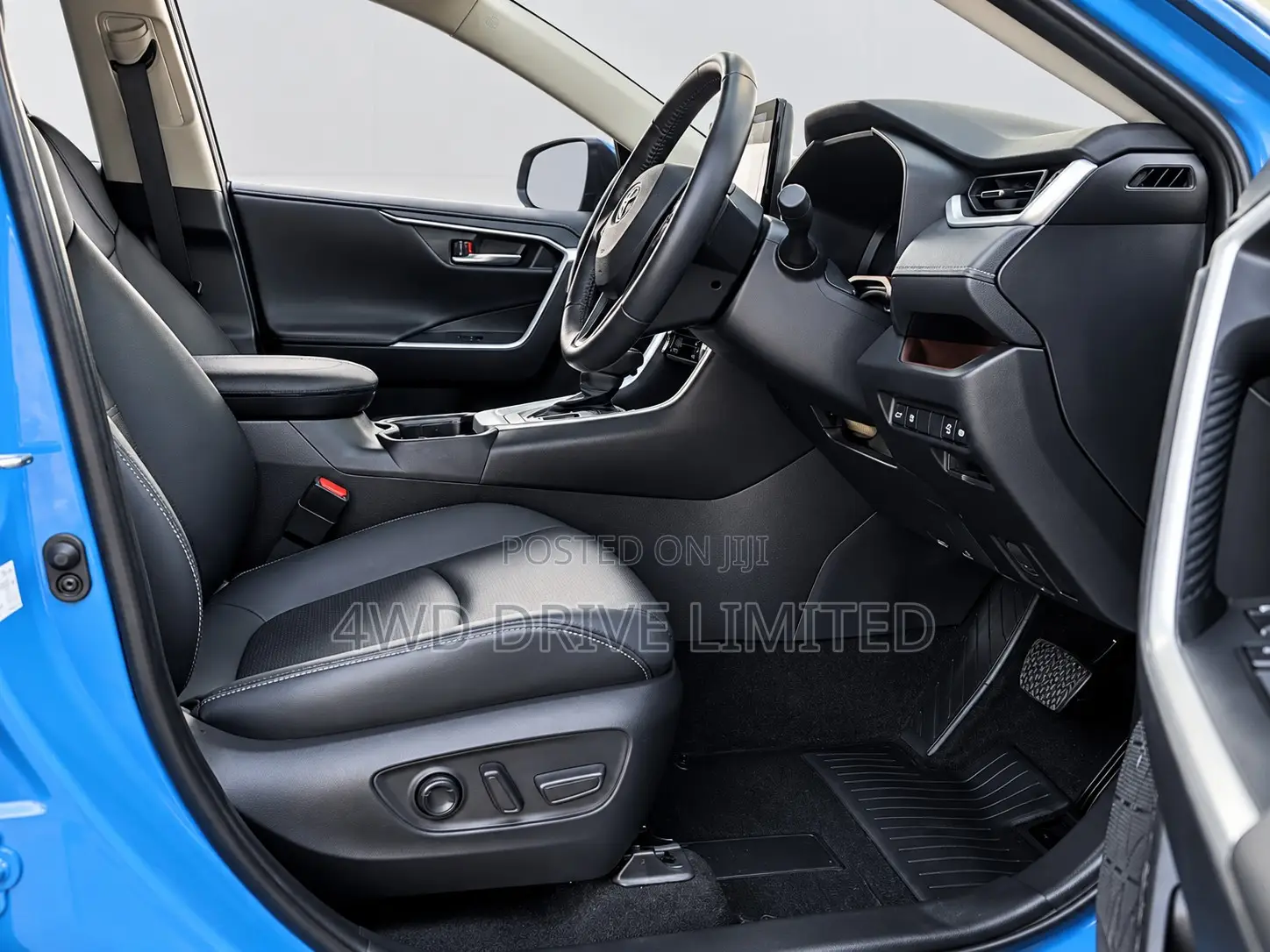 Toyota RAV4 XLE Premium AWD 2024 Blue