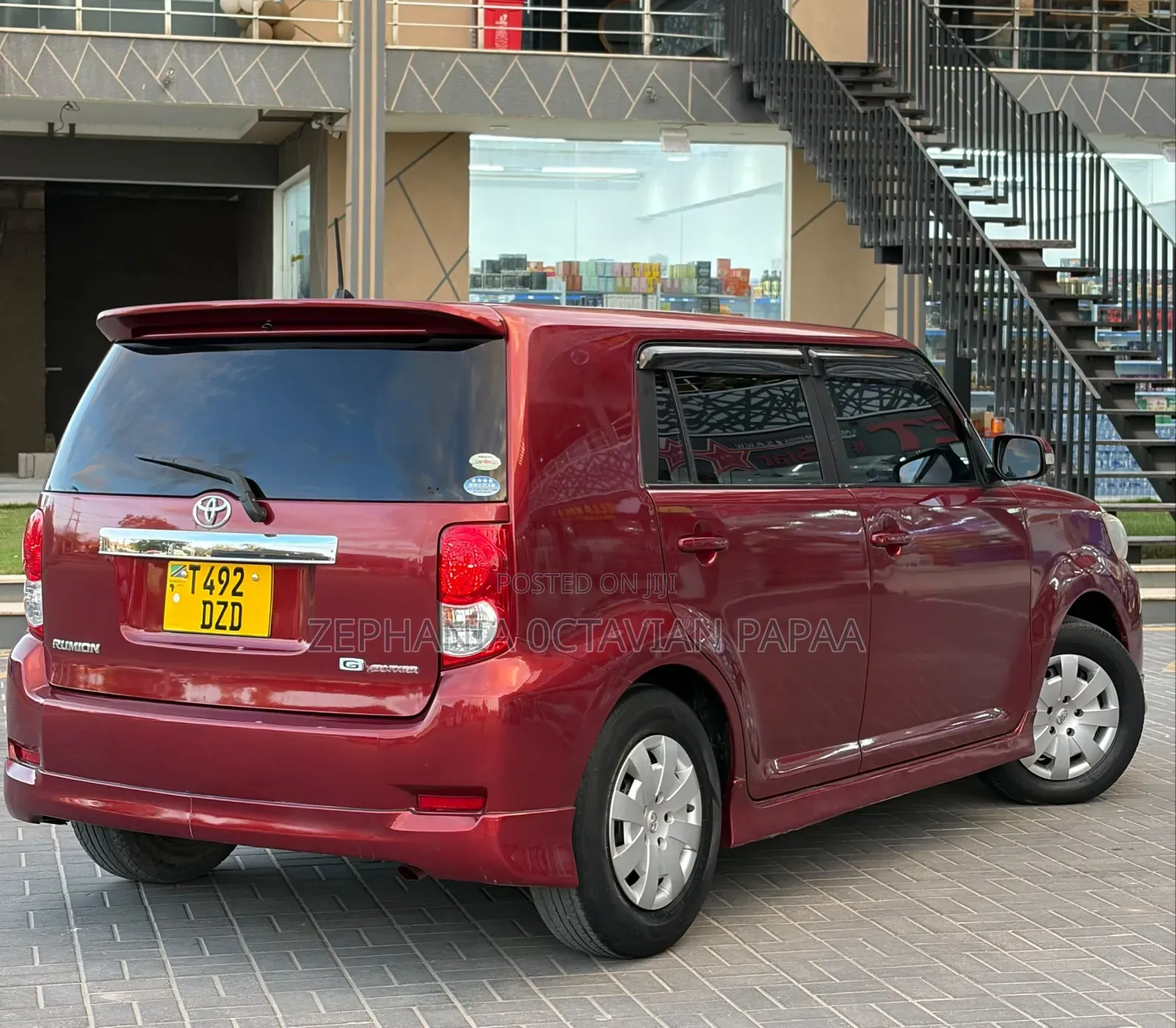 Toyota Corolla Rumion 2009 Maroon