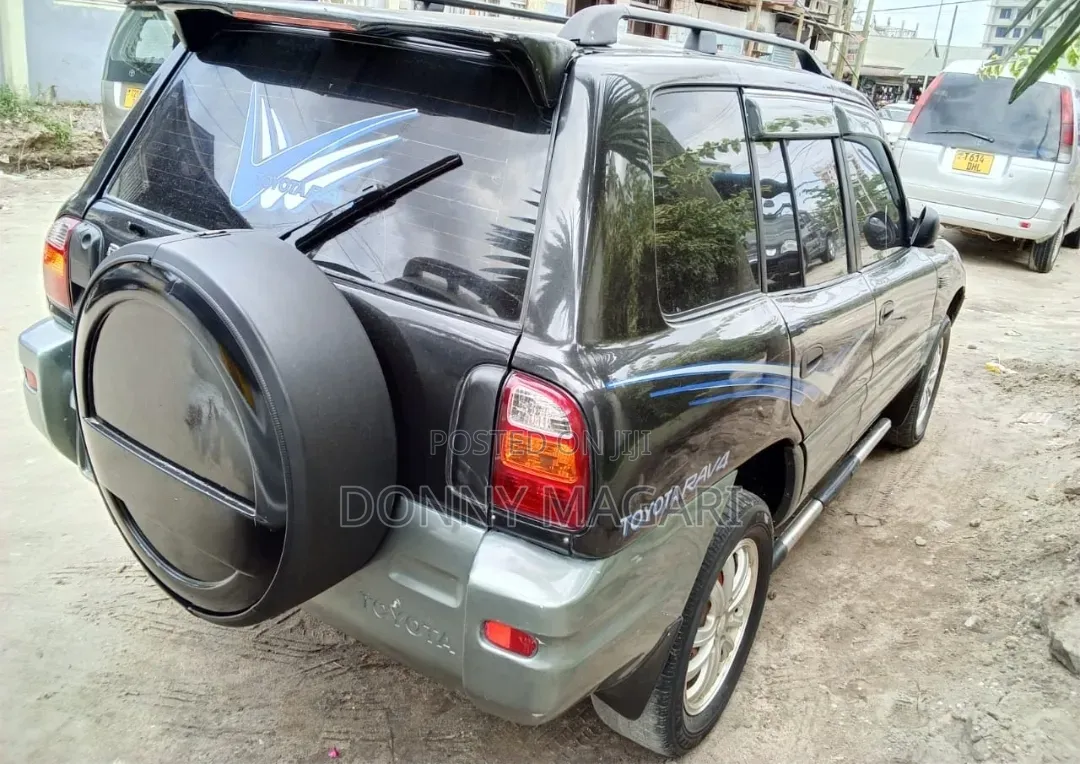 Toyota RAV4 2004 Black