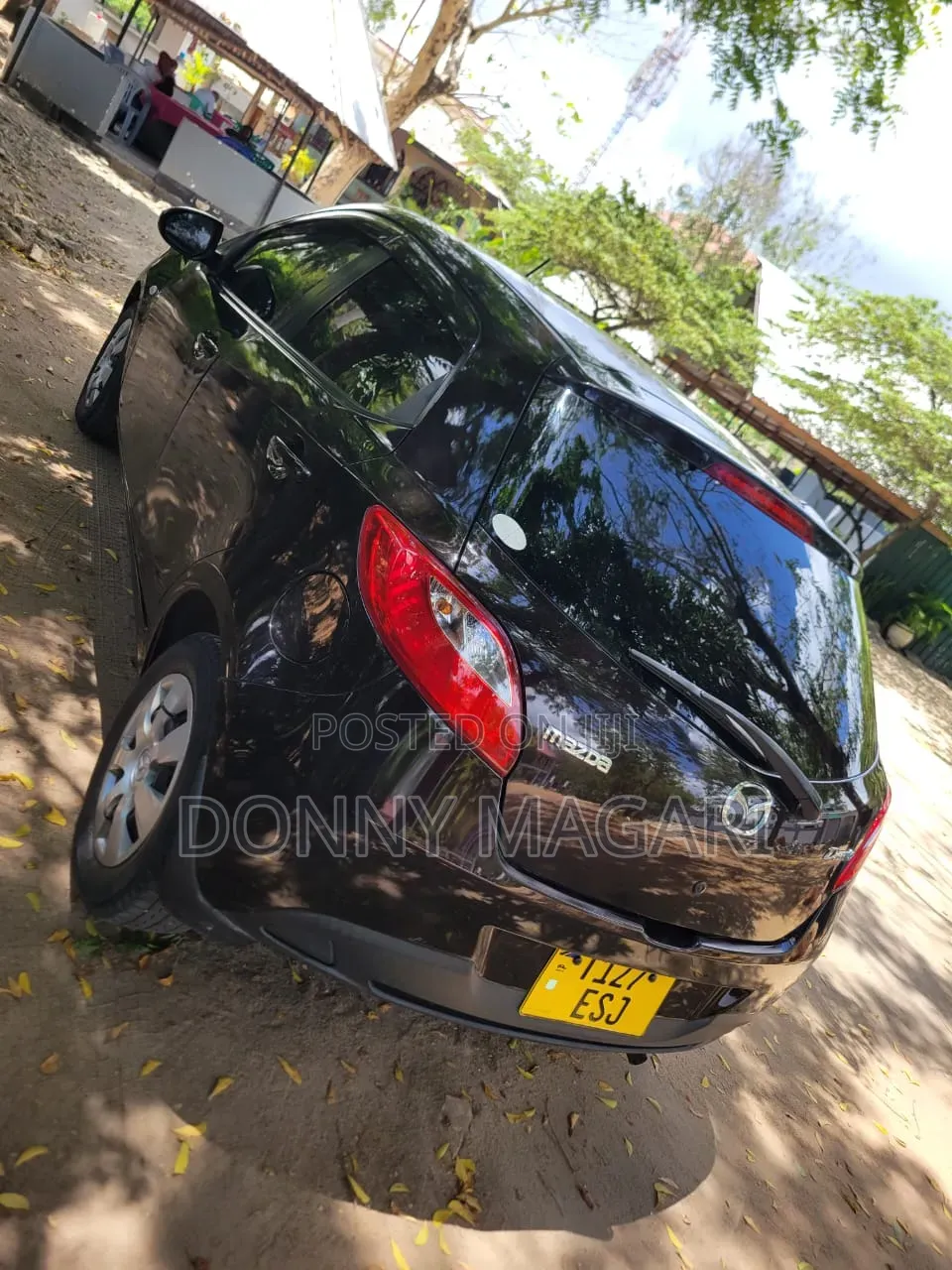 Mazda Demio 2011 Maroon