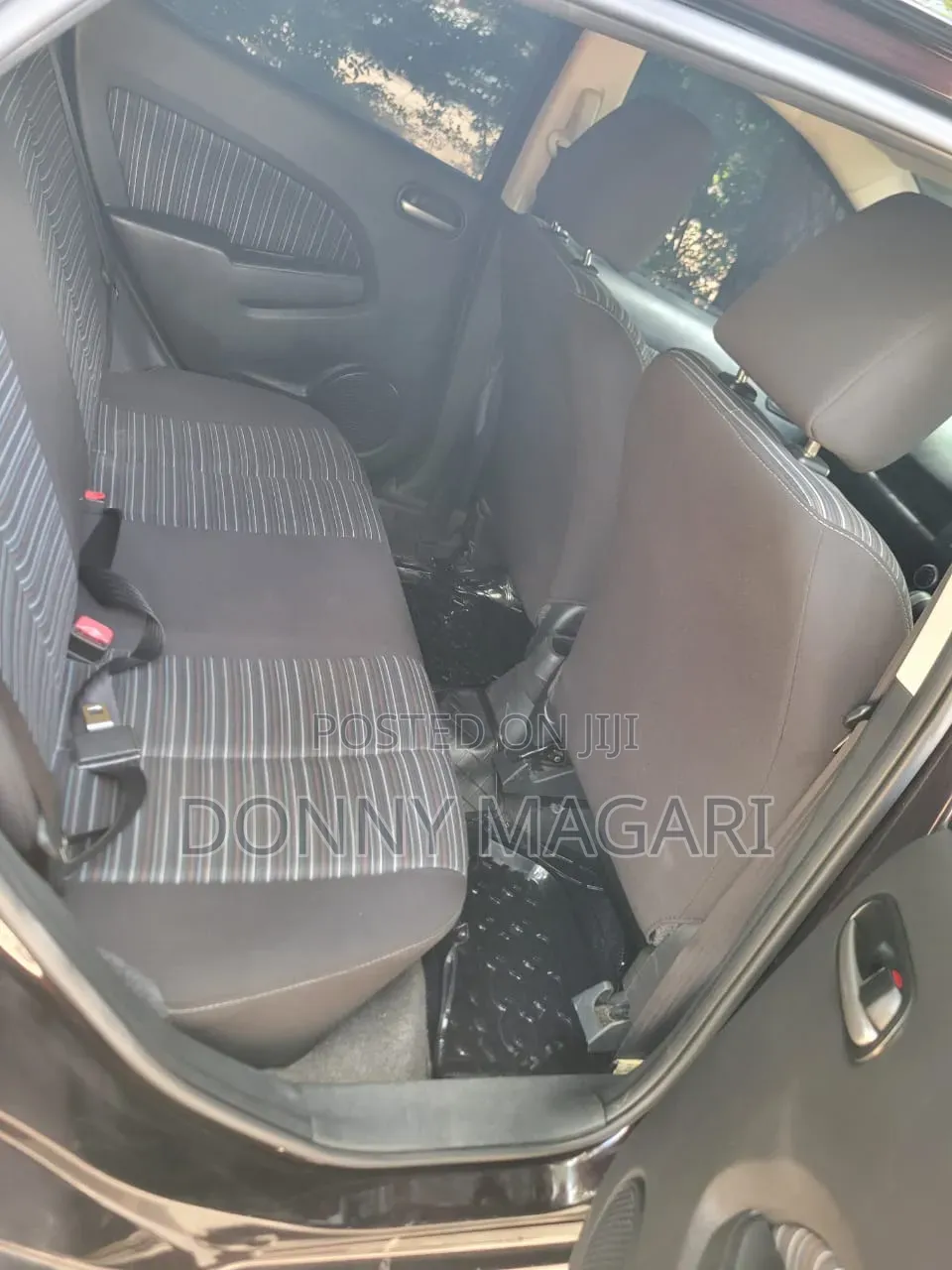 Mazda Demio 2011 Maroon