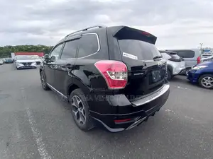 Subaru Forester 2015 Black