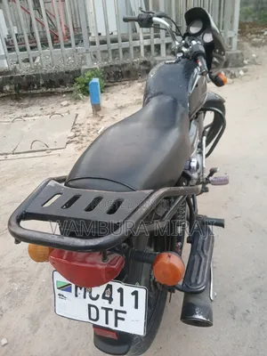 Bajaj Boxer 125 2025 Black