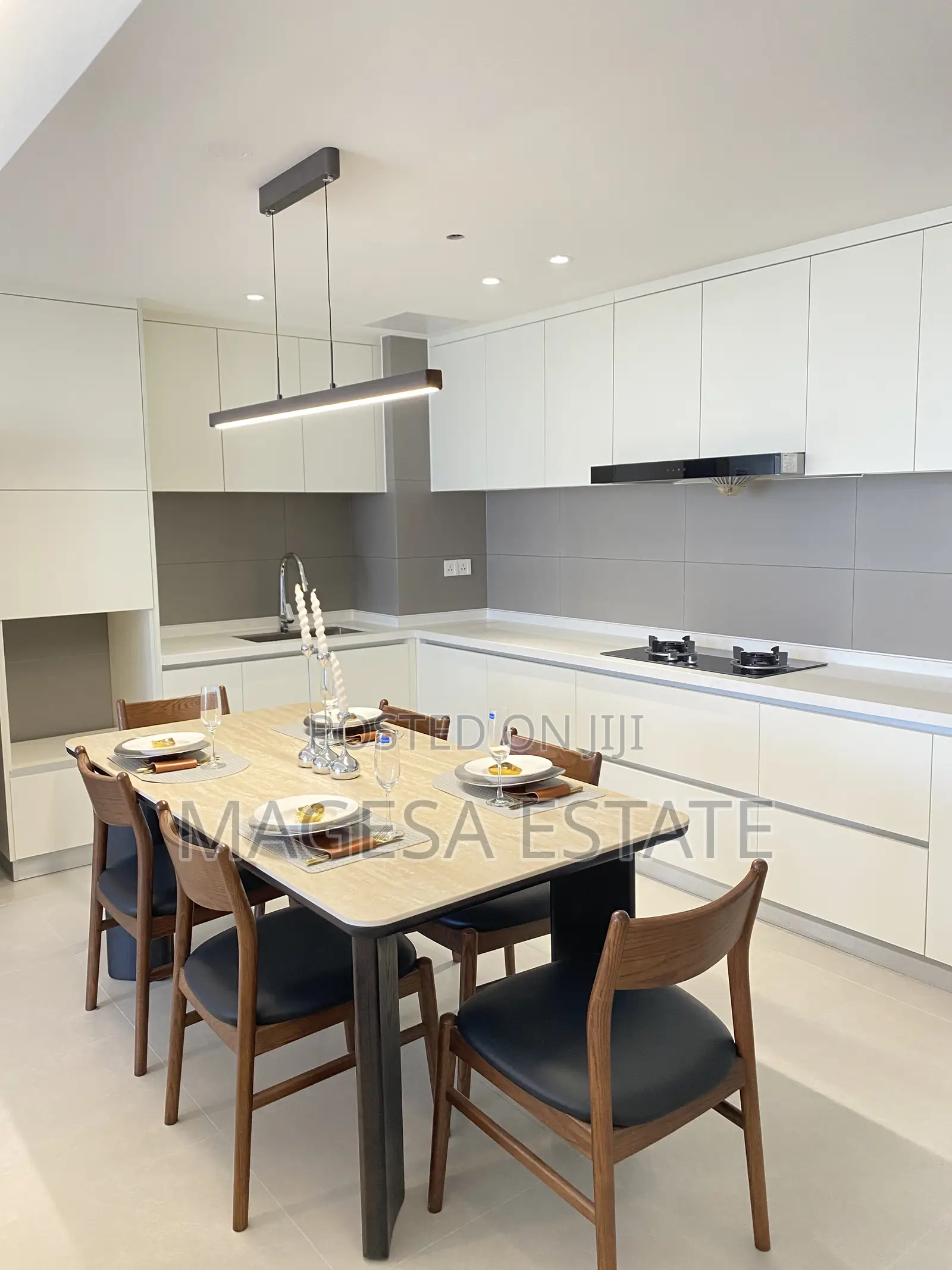 Furnished 3bdrm Apartment in Morocco Square, Kinondoni for sale