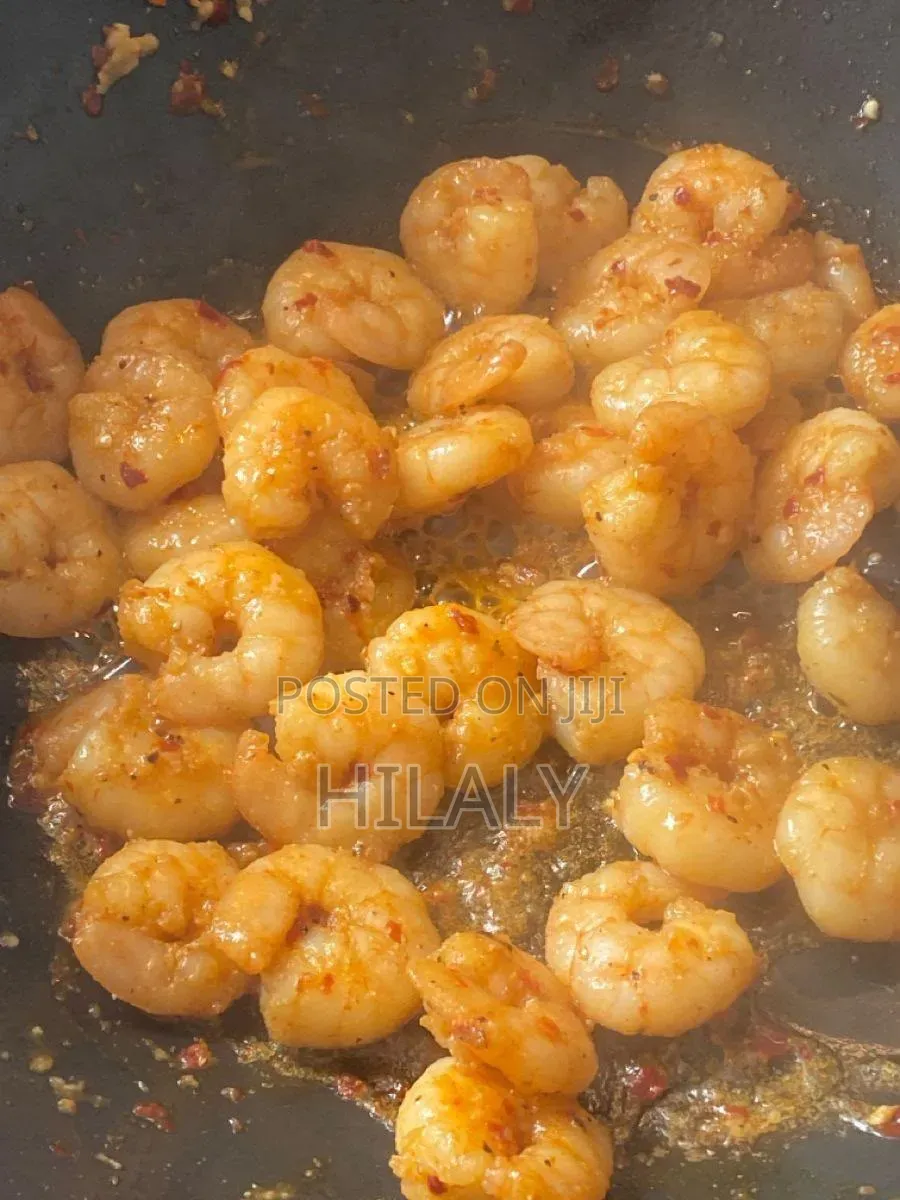 Tunauza Kamba Waliomenywa/Pelled Prawns Bei Nafuu Sana