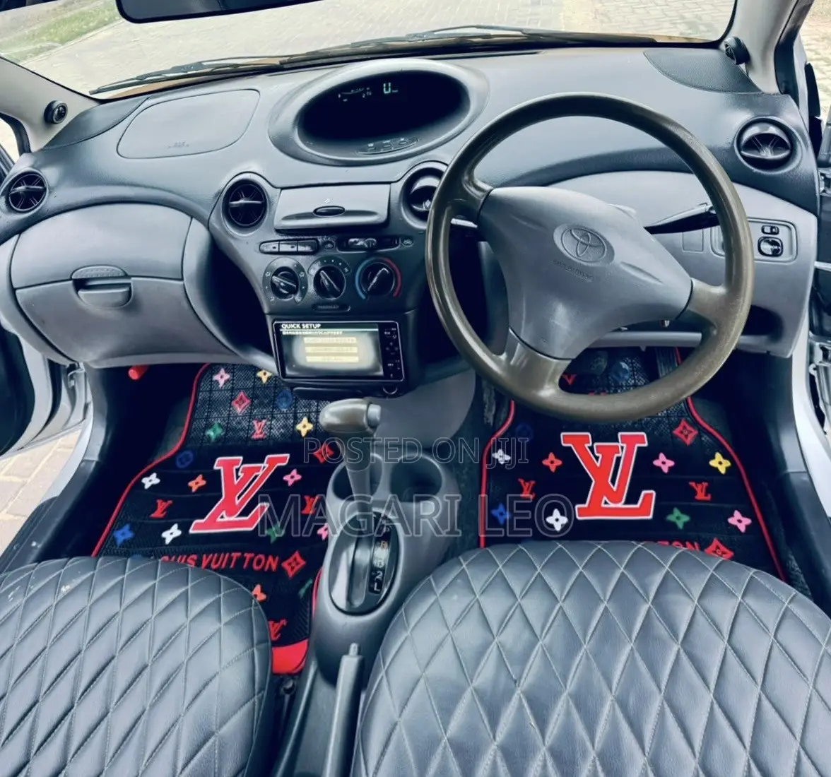 Toyota Vitz 1.3 AWD 5dr 2002 Silver