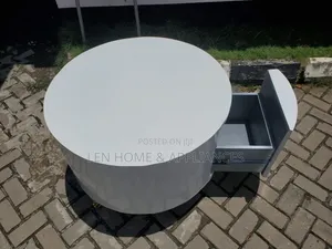 Showcase Color White