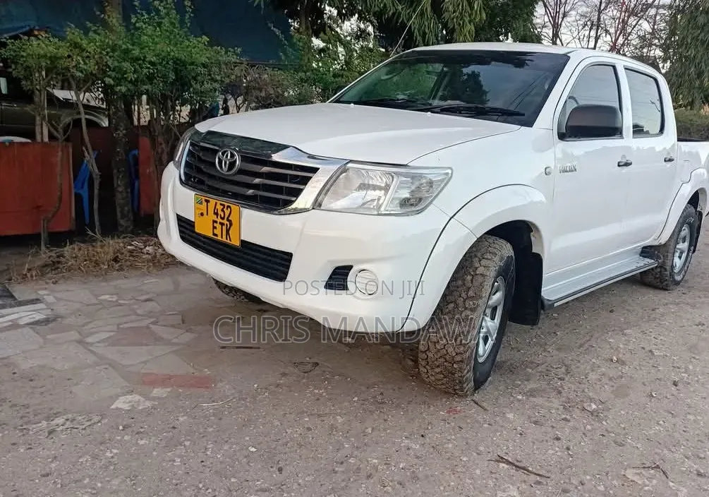 Toyota Hilux 2007 White
