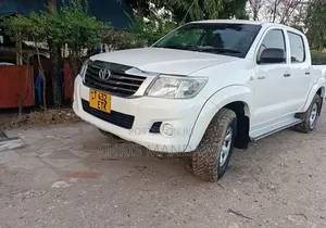 Toyota Hilux 2007 White