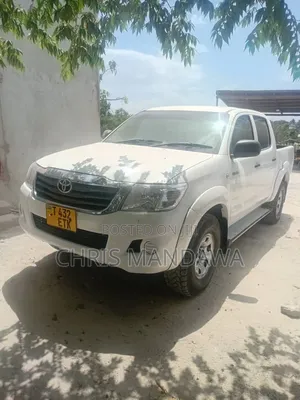 Toyota Hilux 2007 White